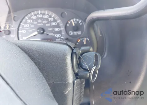 2002 GMC Savana Standard from USA, damaged, VIN 1GTFG25MX21153088